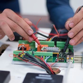 Técnico en Prevención de Riesgos Laborales en Electricidad y Electrónica