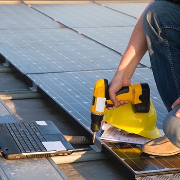 Curso Superior de Instalaciones Fotovoltaicas para Autoconsumo y Gran Potencia