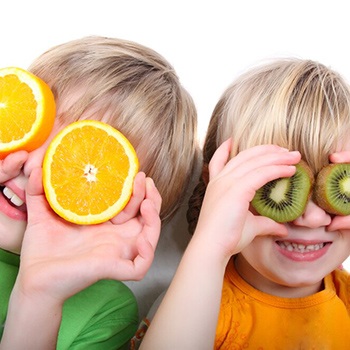 Monitor de Comedores Escolares y Experto en Nutrición Infantil