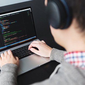 Técnico en Dreamweaver CC, HTML5, CSS3, PHP y JavaScript